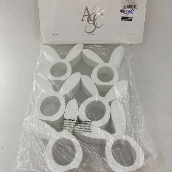 Set of 6 White Painted Heavy Wooden Bunny Rabbit Ears Napkin Rings - Picture 3 of 6